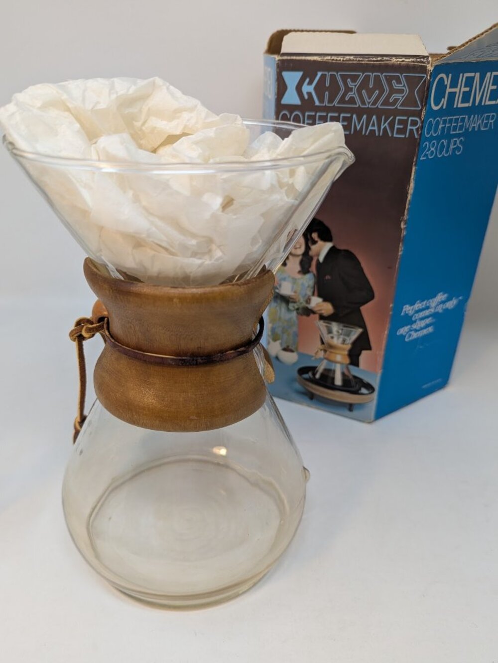 Vintage Chemex Coffeemaker Complete and Unused with papers and 1981 receipt